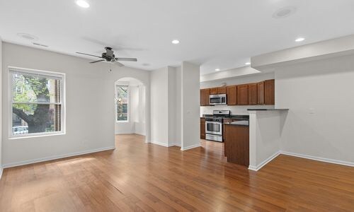 7717 N Marshfield Ave, Unit 3 in Chicago, IL - Building Photo - Building Photo