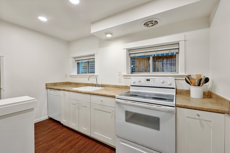 311 12th Ave E in Seattle, WA - Building Photo