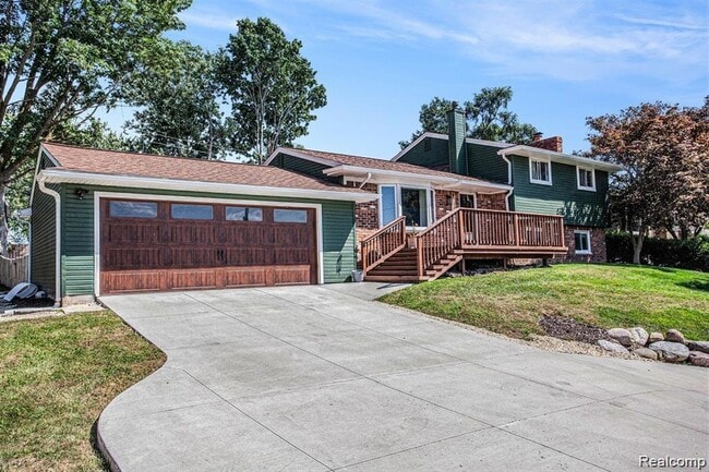 property at 1035 Wyman Dr