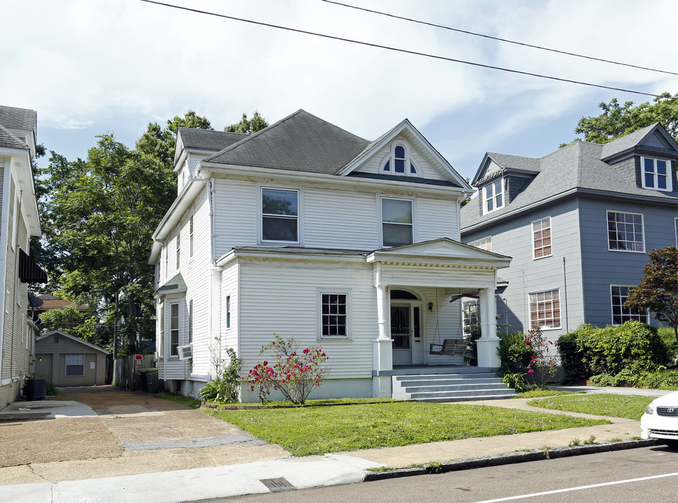 1515 Madison Ave in Memphis, TN - Building Photo