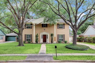 12523 Briar Forest Dr in Houston, TX - Building Photo