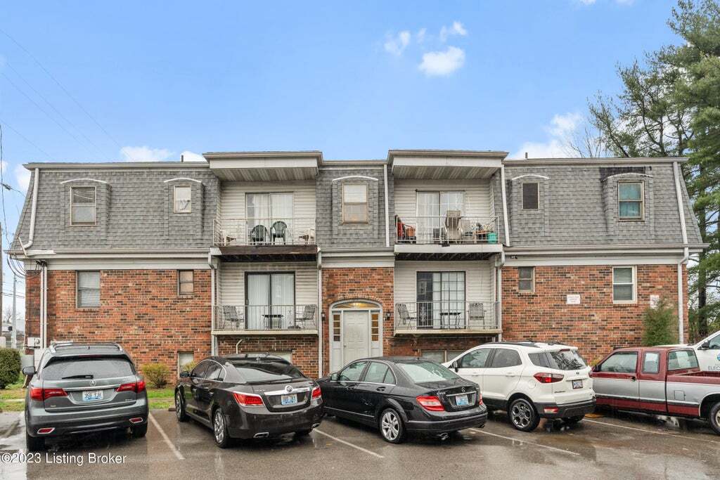 9614 Westport Rd, Unit #1 in Louisville, KY - Foto de edificio