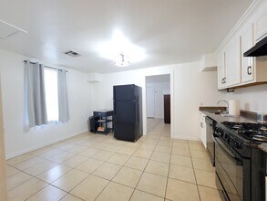 318 Lavoisier St in Gretna, LA - Building Photo - Building Photo