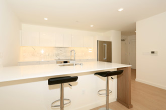 VELA Apartments in San Francisco, CA - Building Photo - Interior Photo