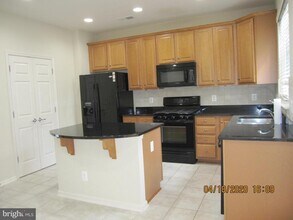 42657 Redeemer Terrace in Ashburn, VA - Building Photo - Building Photo