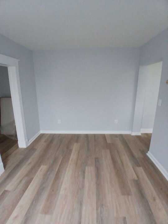 3 E Elm Ave in Baltimore, MD - Building Photo