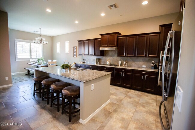 6331 S Fresno St in Chandler, AZ - Building Photo - Building Photo