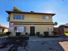 3609 Micheli Ct in Bakersfield, CA - Building Photo