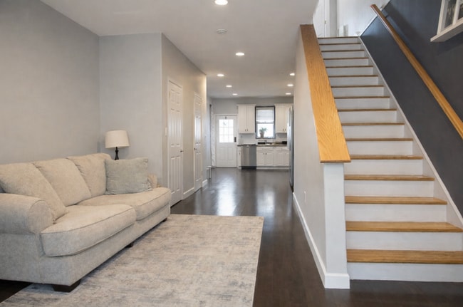 property at 1623 Swain St