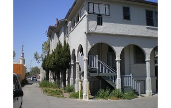 1200-1206 E Santa Clara St in San Jose, CA - Building Photo - Building Photo