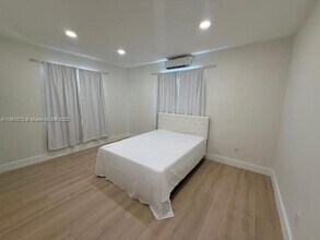 222 28th St in Miami Beach, FL - Foto de edificio - Building Photo