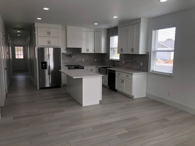 4095 Quinn Dr NE in Moses Lake, WA - Building Photo - Building Photo