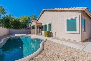 7257 W Paradise Ln in Peoria, AZ - Building Photo