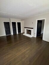 15 Beverly Hl, Unit Beverly Hill #2 in Canton, MA - Foto de edificio - Building Photo