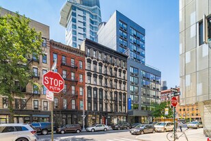 202 E 6th St in New York, NY - Building Photo