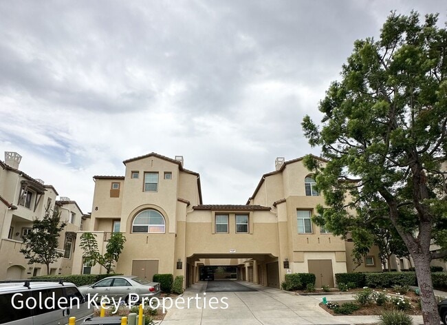 546 Almond Rd in San Marcos, CA - Building Photo - Building Photo