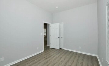 262 Eastern Ave in Indianapolis, IN - Building Photo - Building Photo