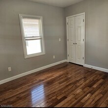 23 Long Ave in Hillside, NJ - Building Photo - Building Photo