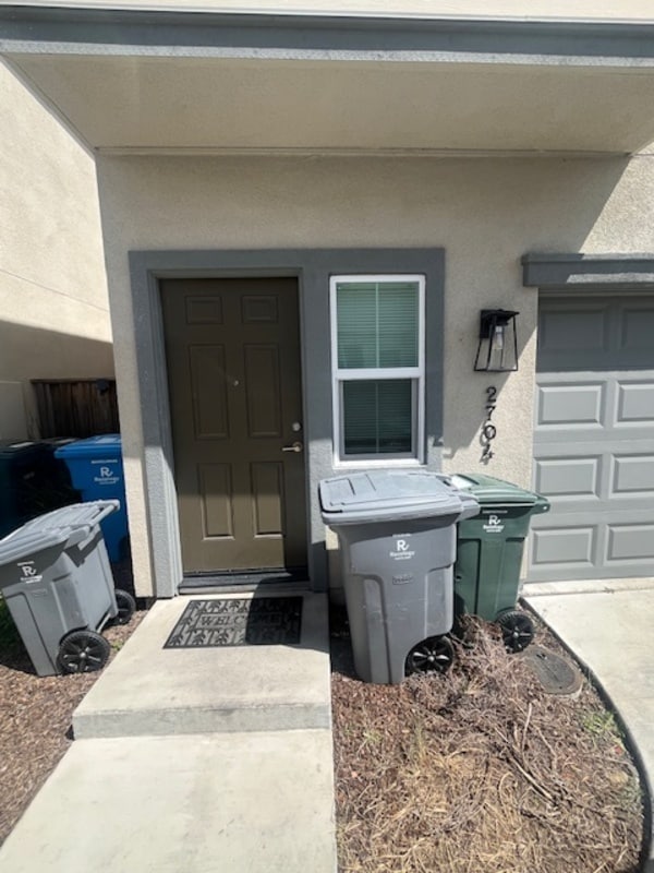 2704 Bella Cir in Santa Rosa, CA - Building Photo - Building Photo