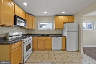 244 Pomona Ave in Glassboro, NJ - Building Photo - Building Photo