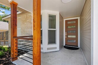 11932 Shropshire Blvd in Austin, TX - Building Photo - Building Photo