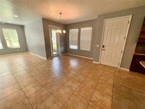 499 Merry Brook Cir in Sanford, FL - Building Photo - Building Photo