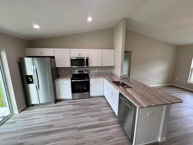 20072 SW Marine Blvd in Dunnellon, FL - Building Photo - Building Photo