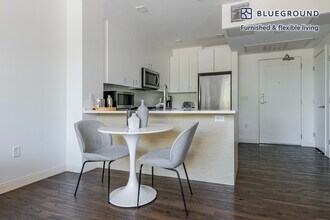 845 Washington St in Newton, MA - Building Photo - Building Photo
