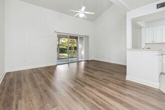 1219 NW 55th St in Gainesville, FL - Building Photo - Building Photo