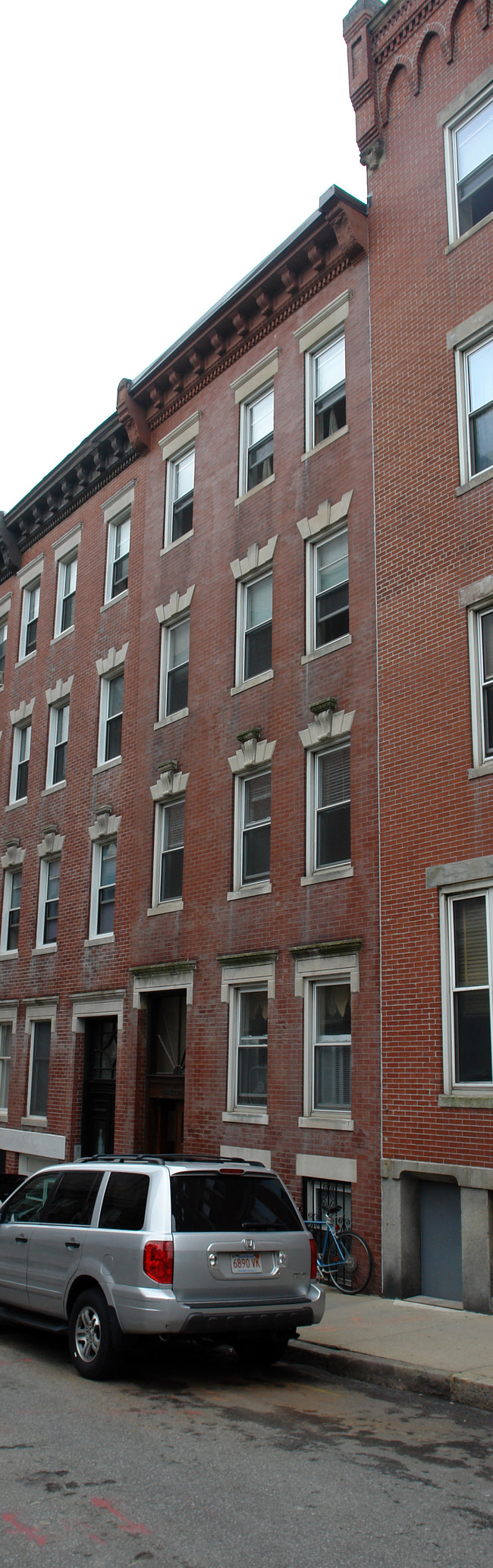 16 Hull St in Boston, MA - Foto de edificio - Building Photo