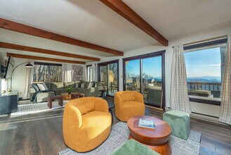 637 Granny Lewis Ln in Mars Hill, NC - Building Photo - Building Photo