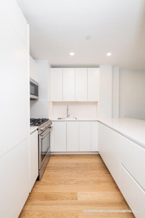 1410 Columbia Rd in Boston, MA - Building Photo