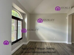 1562 Terry Lynn Ln in Concord, CA - Building Photo - Building Photo