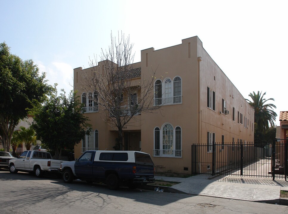 1015 N Serrano Ave in Los Angeles, CA - Building Photo