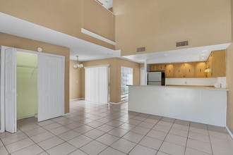 Via Verde Townhomes in Clearwater, FL - Building Photo - Interior Photo