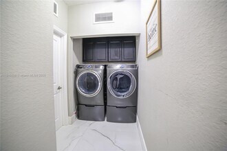 23030 SW 114th Path in Miami, FL - Building Photo - Building Photo