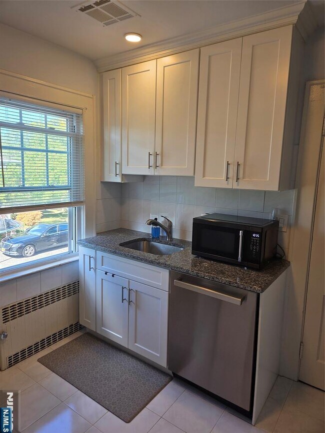 403 Boulevard in Glen Rock, NJ - Building Photo - Building Photo