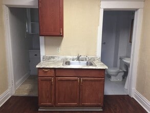 2029 W 5th St in Duluth, MN - Building Photo - Building Photo