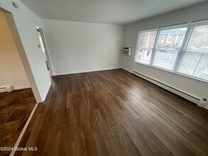 11-21 Ashdown Rd, Unit 15D in Burnt Hills, NY - Building Photo - Building Photo
