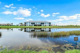 15336 Lucerna St in Naples, FL - Building Photo