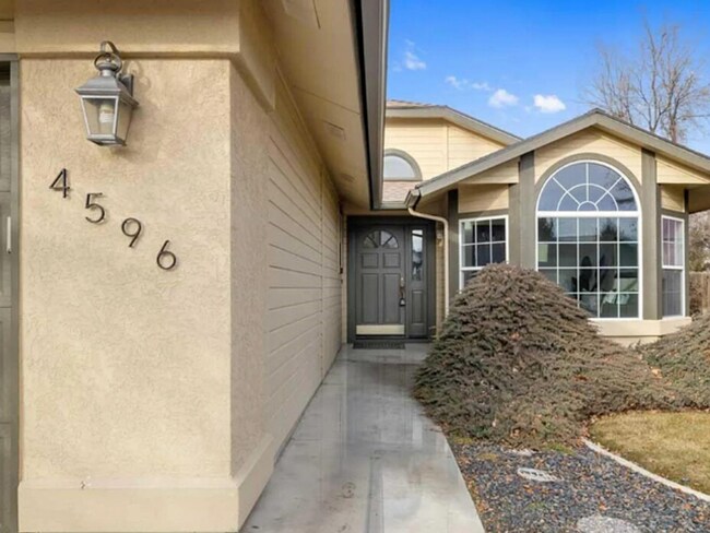 4596 W Malad St in Boise, ID - Building Photo - Building Photo
