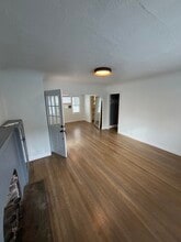 1555 32nd St in Sacramento, CA - Building Photo - Building Photo