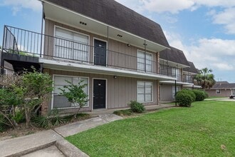Magnolia Trace in Baton Rouge, LA - Foto de edificio - Building Photo