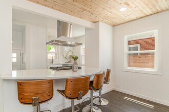 2160 S Logan St in Denver, CO - Building Photo - Building Photo