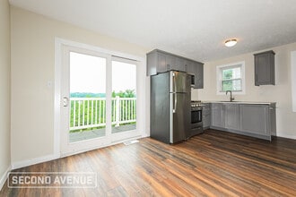 182 Liberty St in Bridgeville, PA - Building Photo - Building Photo