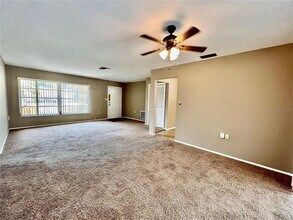 8045 Durham Dr in Port Richey, FL - Building Photo - Building Photo