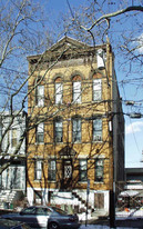 76 Hague St