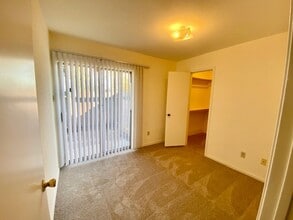 9101 Country Creek St in Houston, TX - Building Photo - Building Photo