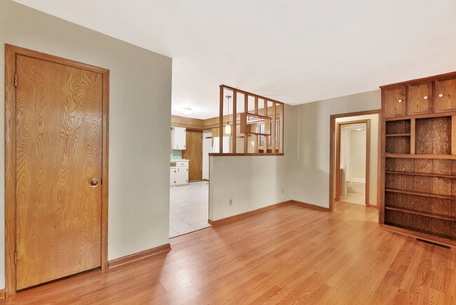 property at 2218 W Saint Louis St