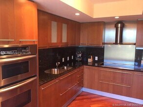 9401 Collins Ave in Surfside, FL - Building Photo - Building Photo